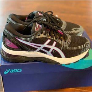 ASICS Gel-Nimbus 21 Running Shoe